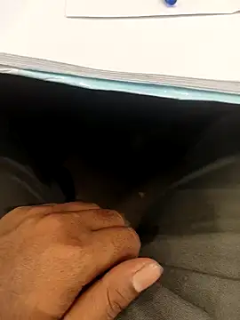 hotboy43339 online show from November 2025 03:43:02 AM