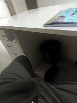 hotboy43339 online show from February 2026 05:21:01 PM