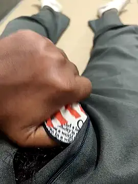 hotboy43339 online show from February 2026 09:54:01 PM