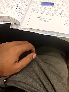 hotboy43339 online show from October 2025 05:48:01 AM