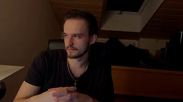 Bez3ybik online show from March 2026 11:23:02 PM