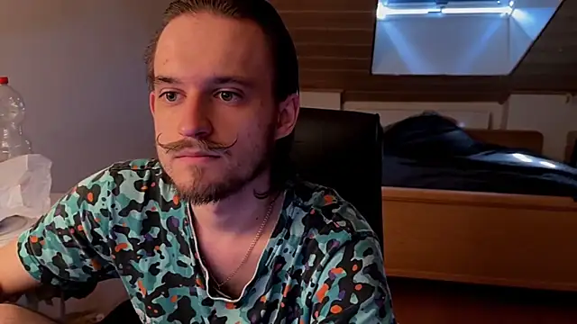 Bez3ybik online show from April 2026 01:15:02 PM