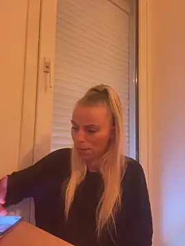 BrumeLove online show from June 2026 07:53:02 AM