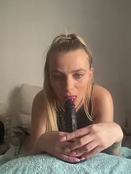 BrumeLove online show from March 2026 09:16:01 AM