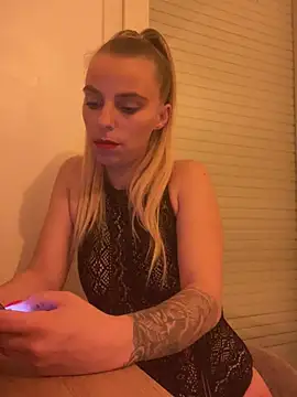 BrumeLove online show from April 2026 07:39:01 PM