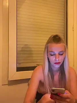 BrumeLove online show from April 2026 08:57:02 PM