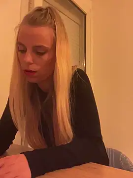 BrumeLove online show from April 2026 07:54:02 PM