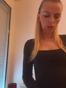 BrumeLove online show from April 2026 10:32:01 AM