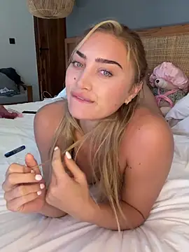 auriangel online show from February 2026 11:58:02 PM