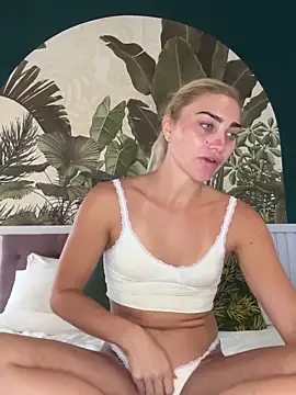 auriangel online show from September 2025 12:27:01 AM