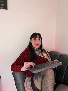 Ravenna666  online show from March 2026 11:06:02 PM