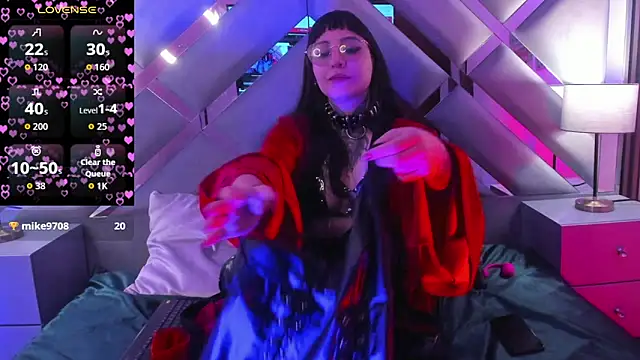 Ravenna666  online show from December 2025 02:08:02 PM