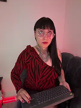 Ravenna666  online show from April 2026 10:02:02 PM