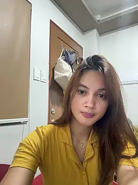 LanySylvia online show from November 2025 04:11:01 PM