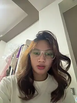 LanySylvia online show from April 2026 06:53:02 AM