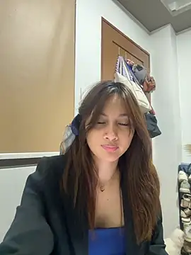 LanySylvia online show from October 2025 03:00:01 PM