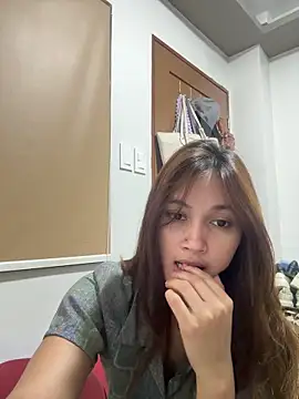 LanySylvia online show from November 2025 10:53:01 AM