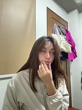 LanySylvia online show from October 2025 03:31:02 PM