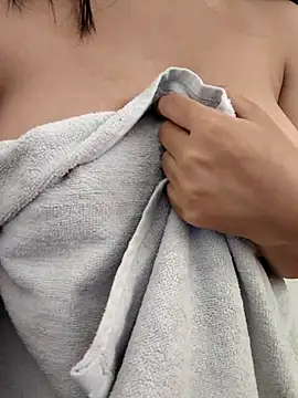 pihu099 online show from November 2025 01:38:01 PM