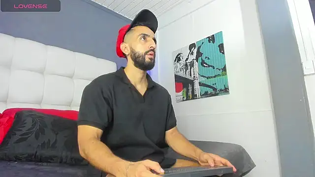 Yiyo10  online show from February 2026 04:31:02 AM