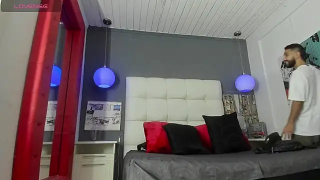 Yiyo10  online show from February 2026 04:10:02 AM