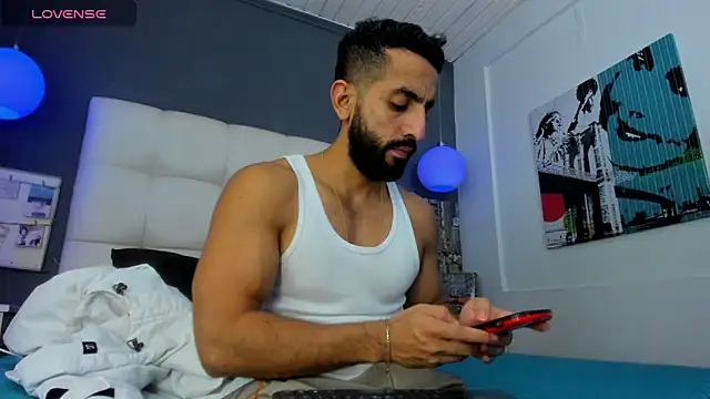 Yiyo10  online show from February 2026 04:23:01 AM