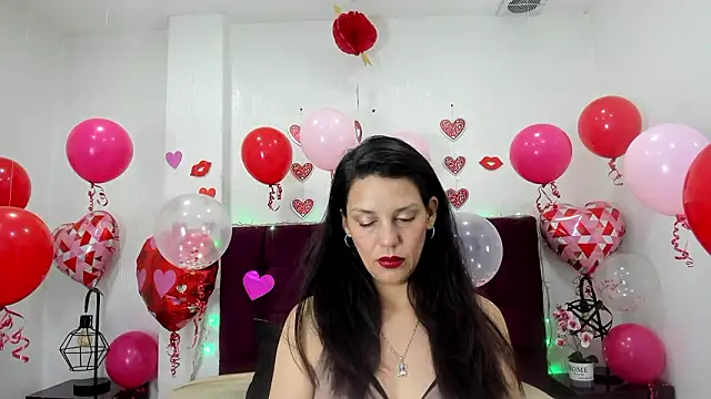 MashaPiink online show from February 2026 01:00:02 PM