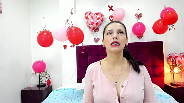 MashaPiink online show from February 2026 01:00:01 PM