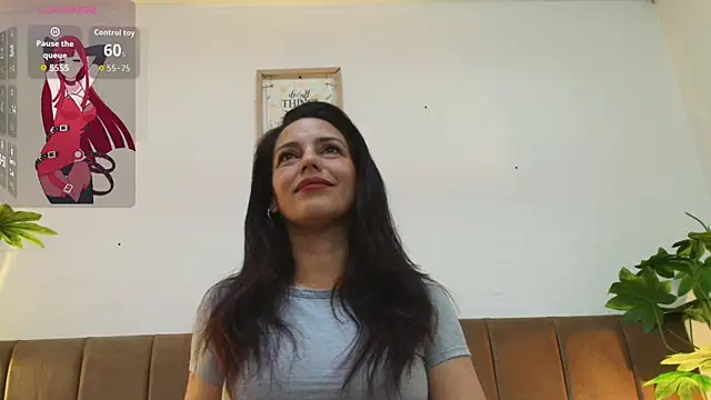 Snapshot of MashaPiink chatting on May 2026 01:07:01 PM MashaPiink online show from May 2026 01:07:01 PM