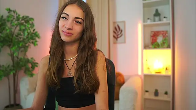 Snapshot of Sophie__Nice chatting on September 2025 01:50:01 PM Sophie Nice online show from September 2025 01:50:01 PM