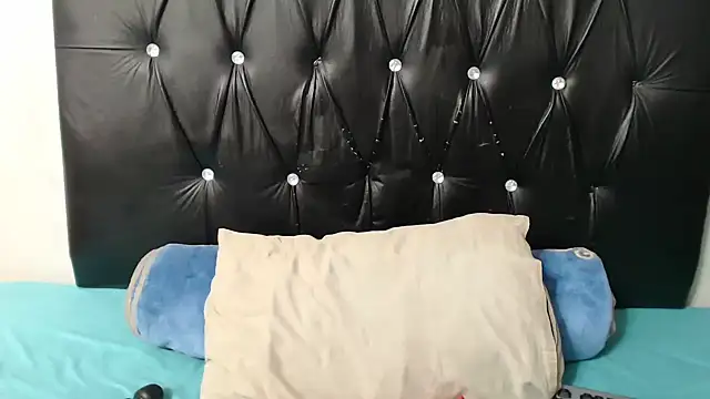 Wild RoseXX online show from June 2026 07:46:02 PM