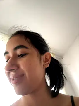 Kassie Collins online show from November 2025 06:51:02 PM