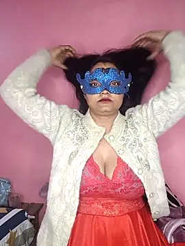 Snapshot of MEERAcle chatting on January 2026 02:59:02 AM MEERAcle online show from January 2026 02:59:02 AM