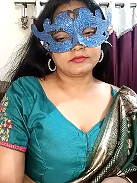 Snapshot of MEERAcle chatting on April 2026 04:46:01 PM MEERAcle online show from April 2026 04:46:01 PM