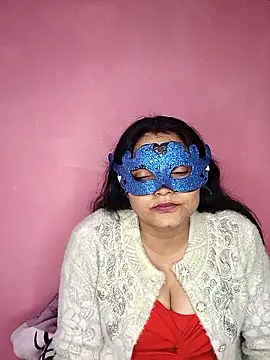 Snapshot of MEERAcle chatting on January 2026 06:11:02 PM MEERAcle online show from January 2026 06:11:02 PM