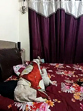 Snapshot of MEERAcle chatting on February 2026 03:38:02 AM MEERAcle online show from February 2026 03:38:02 AM