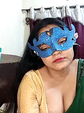 Snapshot of MEERAcle chatting on March 2026 05:21:02 AM MEERAcle online show from March 2026 05:21:02 AM