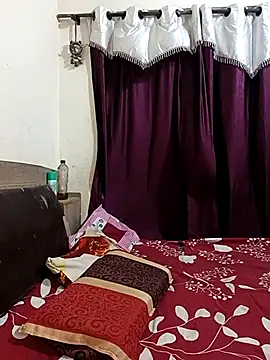 Snapshot of MEERAcle chatting on April 2026 03:41:02 PM MEERAcle online show from April 2026 03:41:02 PM