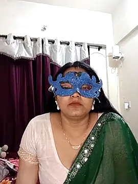 Snapshot of MEERAcle chatting on February 2026 02:26:02 PM MEERAcle online show from February 2026 02:26:02 PM