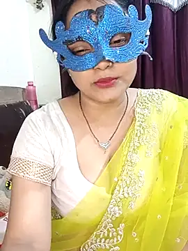 Snapshot of MEERAcle chatting on February 2026 06:53:02 PM MEERAcle online show from February 2026 06:53:02 PM