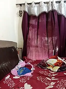 Snapshot of MEERAcle chatting on March 2026 05:51:02 AM MEERAcle online show from March 2026 05:51:02 AM