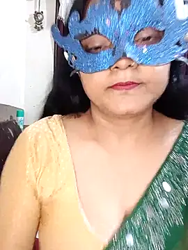 Snapshot of MEERAcle chatting on April 2026 03:16:02 PM MEERAcle online show from April 2026 03:16:02 PM