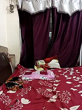 Snapshot of MEERAcle chatting on March 2026 06:08:02 PM MEERAcle online show from March 2026 06:08:02 PM