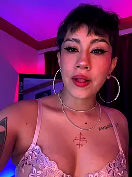 Snapshot of ZahaRose chatting on October 2025 01:25:01 AM ZahaRose online show from October 2025 01:25:01 AM