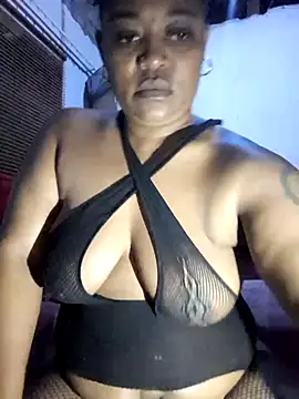 Snapshot of BigAssjuicy26 chatting on October 2025 06:07:01 PM BigAssjuicy26 online show from October 2025 06:07:01 PM