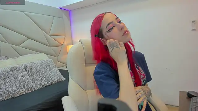 persefone 333 online show from October 2025 06:19:02 PM