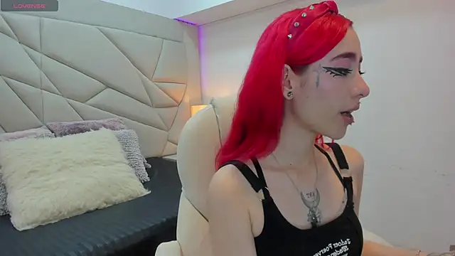 persefone 333 online show from September 2025 08:08:02 PM