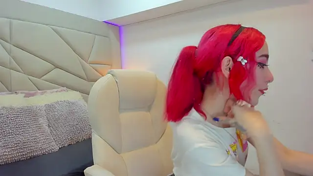 persefone 333 online show from September 2025 08:05:01 PM