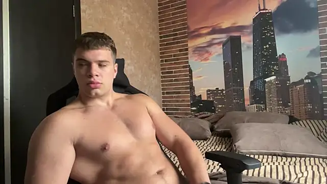 MusclePhantom online show from October 2025 09:22:01 AM