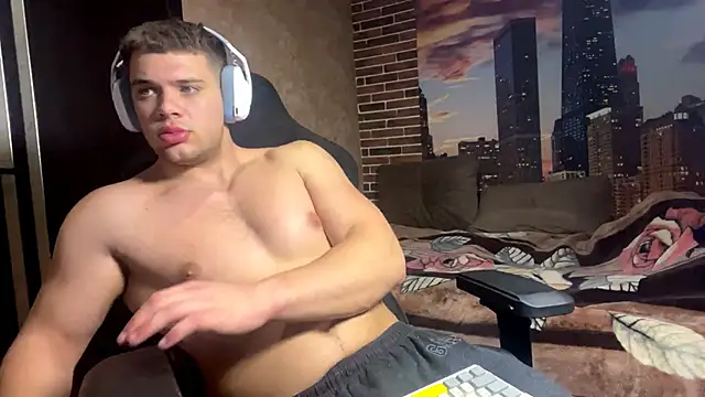 MusclePhantom online show from March 2026 09:27:02 PM